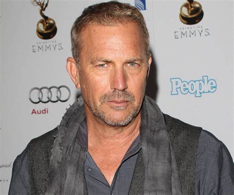 Kevin Costner Biography - Childhood, Life Achievements & Timeline