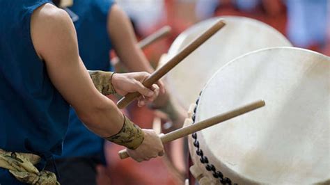 Hire Taiko Drum Performance in Singapore | Bella Entertainment