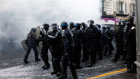 French police use water cannon and tear gas against protesters in Paris | World News | Sky News