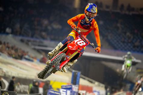 Jett Lawrence on 2022 Detroit SX Win, Focusing on 250SX East Region Title - Racer X