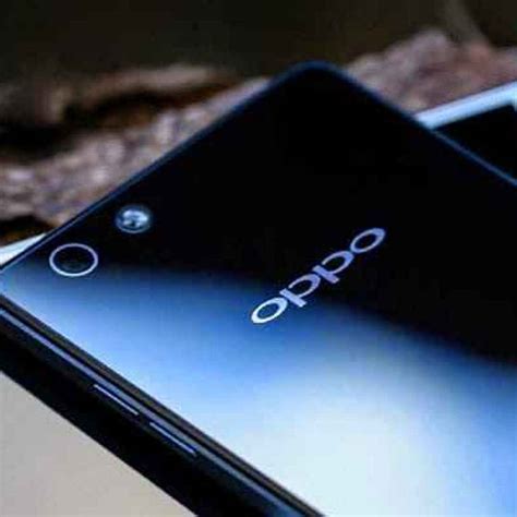 Oppo R11 - Fotocamera frontale da 20MP (Oppo)