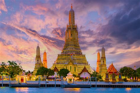 Wat Arun • Famous building/monument » outdooractive.com