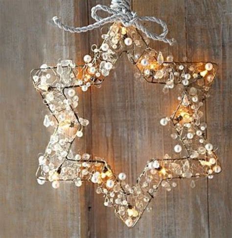 31 Gorgeous Indoor Décor Ideas With Christmas Lights - DigsDigs