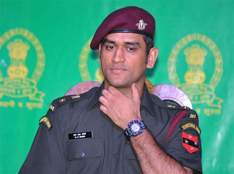 Captain Dhoni to act as Lt Colonel Dhoni for one Week | Biharprabha News