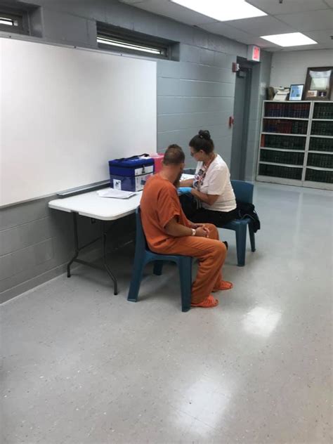 Logan County Detention Center’s inmates receive COVID vaccines - WNKY News 40 Television