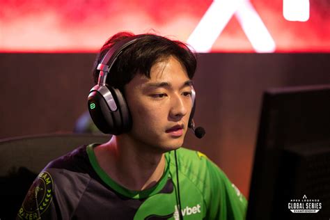 File:Alliance Yuki at the ALGS Raleigh Championship.jpg - Liquipedia Apex Legends Wiki