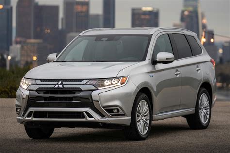 Mitsubishi Outlander Plug-In Hybrid Generations: All Model Years | CarBuzz