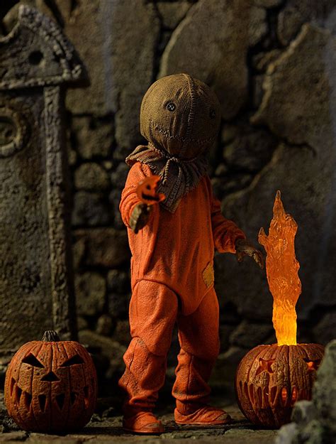 Trick 'r Treat Sam Ultimate action figure review | Sam trick r treat, Action figures, Trick r treat