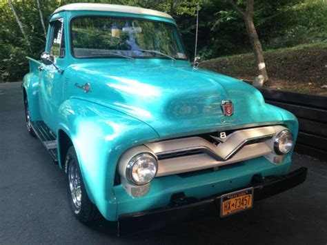 Fully restored 1955 Ford pickup