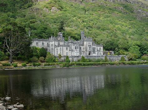 Jicaro-Ireland: Kylemore Abbey, Connemara Nat'l Park, Ireland