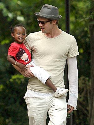 Daily Dose of Zen: Brad Pitt & Daughter Zahara Say Cheese – Celebrific