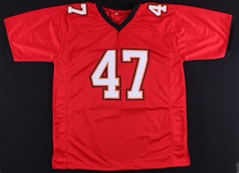 John Lynch Signed Buccaneers Jersey (Beckett COA) | Pristine Auction