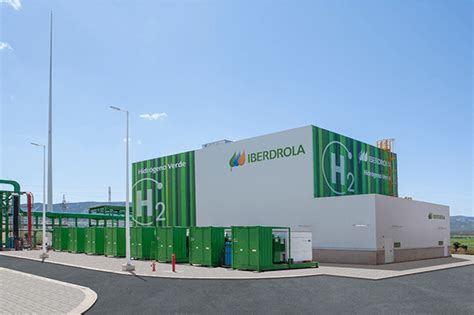 Iberdrola and bp join forces to push green hydrogen production | windfair