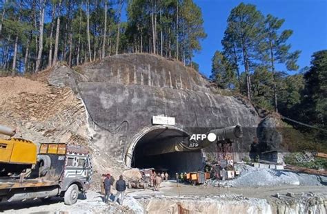 Rescue efforts continue at India tunnel collapse site