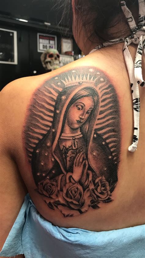 Pin by Euge Alia on tatoo | Virgin mary tattoo, Picture tattoos, Mary tattoo