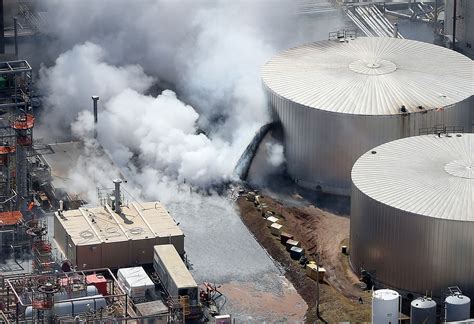 Wisconsin city lifts evacuation order for tens of thousands of residents after refinery explosion