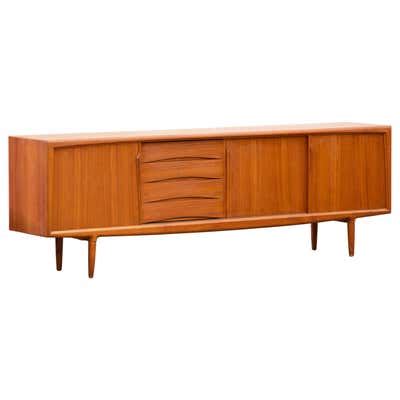 Teak Dining Table from the 1960s Designed by H.W. Klein, Manufactured by Bramin For Sale at 1stDibs