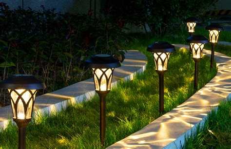 Design Ideas for Solar Pathway Lights – Gigalumi