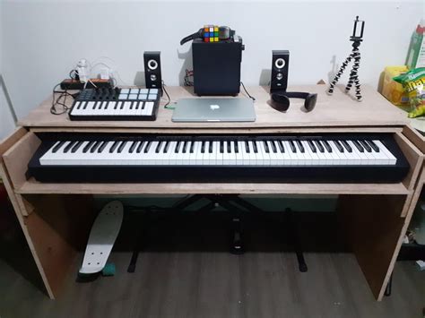 $60 DIY desk with sliding cover for the digital piano : MusicBattlestations