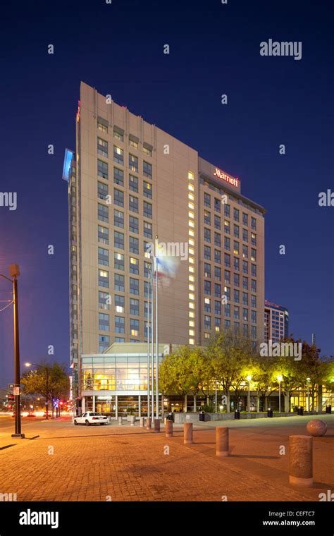 Marriott Hotel downtown San Jose Stock Photo - Alamy