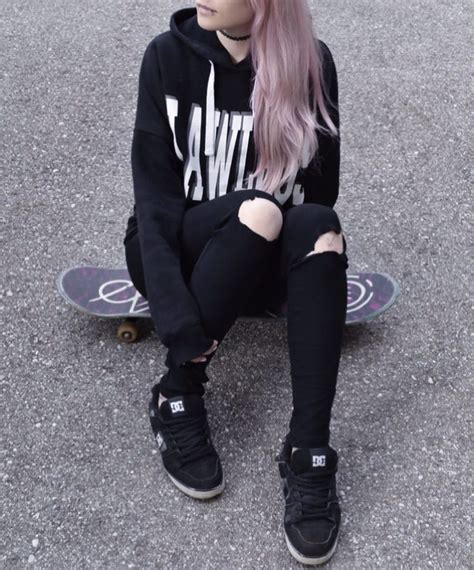 Pin on Girl Skaters Inspiration