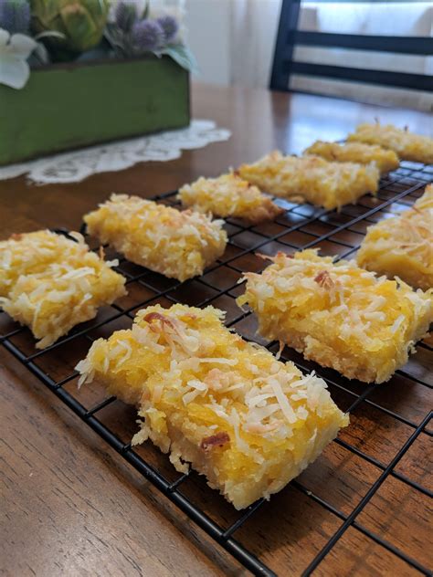 Crushed pineapple bars. 🍍 : r/Baking