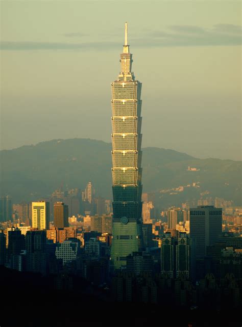 Height of Taipei 101 building in Taiwan image - Free stock photo ...