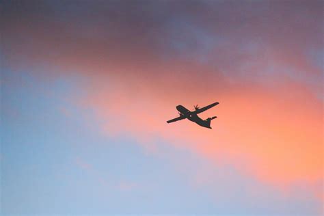 Free Images : sky, airplane, flight, vehicle, air travel, cloud, atmosphere, airline, wing, air ...