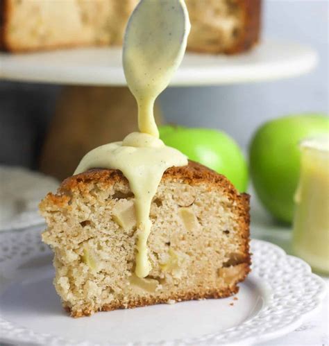 Irish Apple Cake With Custard Sauce