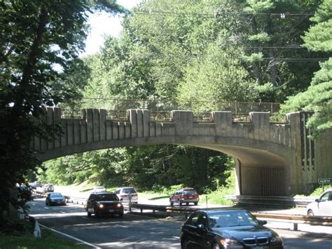 Connecticut's Merritt Parkway bridges dazzle travelers. - Antique Trader