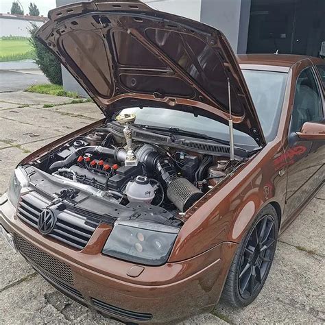 This VW Bora Traded Its Meager Existence for a 960 Horsepower Turbo VR6 ...