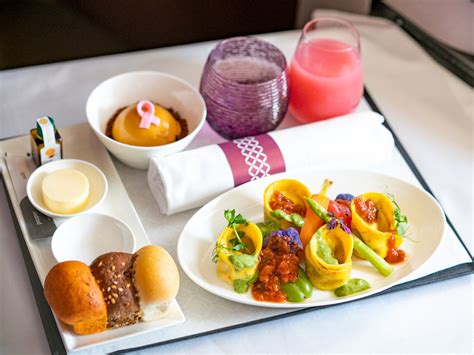 INTRAVELREPORT: Qatar Airways Launches New In-Flight Food Menu for ...