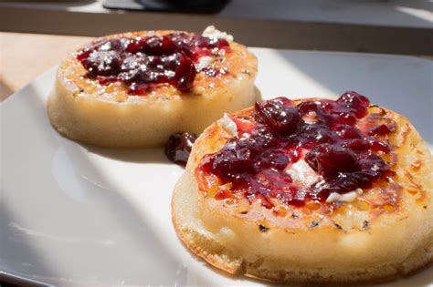 Pan-toasted crumpets with butter and cherry preserve : food