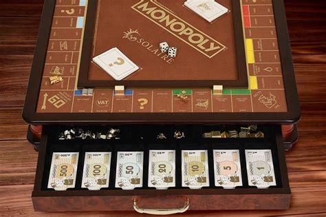 UNBOXING: Philippines' first deluxe ‘Monopoly’ board game - Manila News