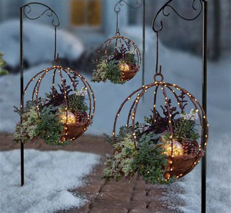 Pin by Laura Shaffer on Christmas! | Christmas hanging baskets, Christmas porch, Christmas wreaths