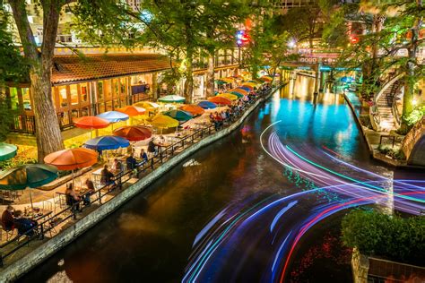 San Antonio Riverwalk | Texas Time Travel