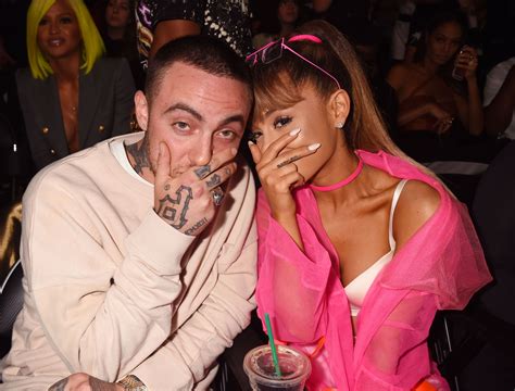 Ariana Grande Covered Up A Tattoo of Her Ex-Fiancé Pete Davidson Tattoo ...