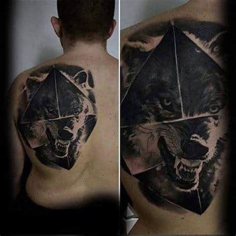 40 Wolf Back Tattoo Designs For Men - Fierce Ink Ideas