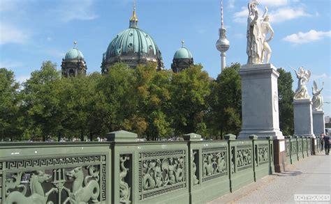 BERLIN, Germany - The Ultimate City Guide and Tourism Information
