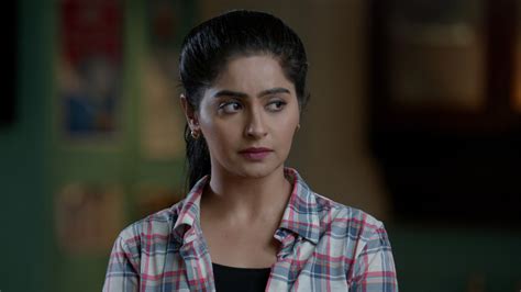 Watch Maddam Sir Episode No. 194 TV Series Online - Karishma Has Eyes On The Prize - SonyLIV