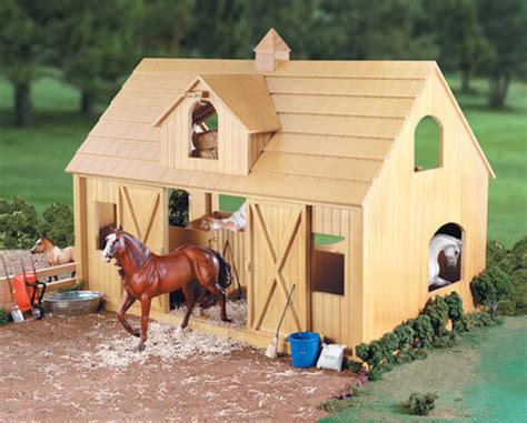 Breyer Deluxe Wood Barn with Cupola - Al-Bar Ranch