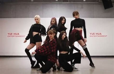 Everglow Top Worldwide iTunes K-Pop Charts + Drop 'Bon Bon Chocolat' Dance Practice | Namaste ...