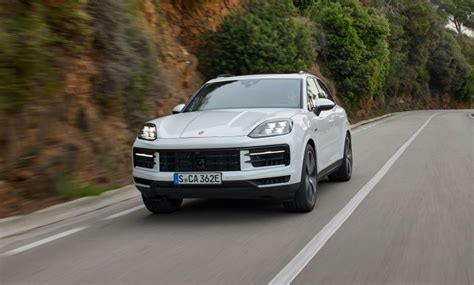 Porsche Adds 3rd E-Hybrid Variant To Its Cayenne Lineup - Automacha