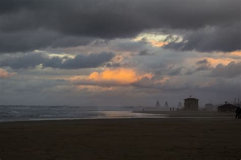 Tel Aviv beach @ sunset hour