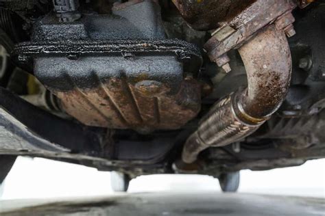 Engine Oil Leaks: Causes & Effects - Reliable Oil Change in Kyle TX