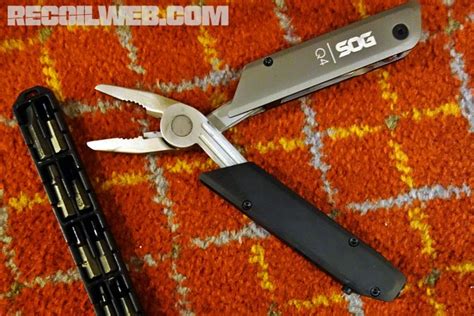 [SHOT Show 2017] SOG Knives - The Year of the Multi-Tool | RECOIL