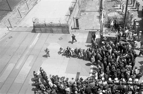 President Kennedy At Berlin Wall Photograph by Bettmann | Fine Art America