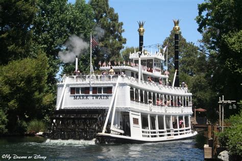 The Lands of Disneyland: Frontierland!