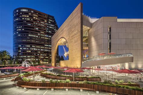 Segerstrom Center for Performing Arts | Carrara, Inc.