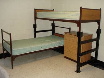 William & Mary Dorm Room Photo Gallery - Bedlofts, Microfridges, Futons ...